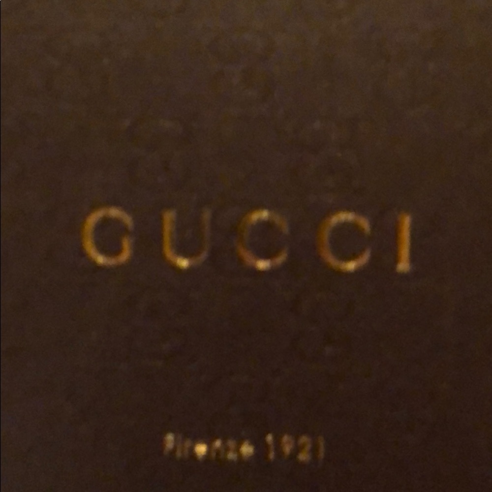 Meet your Posher, Elijah